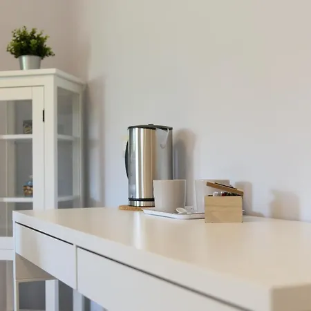 Le Stanze Dei Pico 3 Con Vista Bagno Privato Wifi E Netflix In Piazza Della Costituente Mirandola