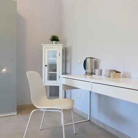 Le Stanze Dei Pico 3 Con Vista Bagno Privato Wifi E Netflix In Piazza Della Costituente Mirandola