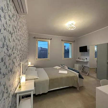Le Stanze Dei Pico 3 Con Vista Bagno Privato Wifi E Netflix In Piazza Della Costituente Apartamento *