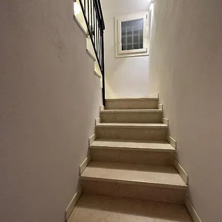 Le Stanze Dei Pico 3 Con Vista Bagno Privato Wifi E Netflix In Piazza Della Costituente * Mirandola