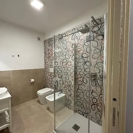Apartamento Le Stanze Dei Pico 3 Con Vista Bagno Privato Wifi E Netflix In Piazza Della Costituente